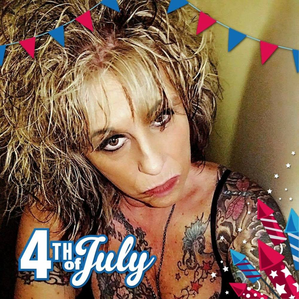 Meet your Posher, Anndora