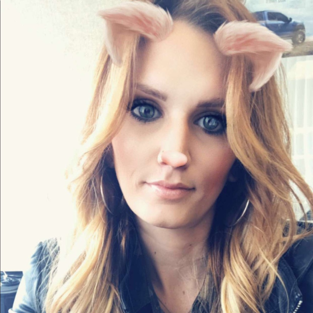 Meet your Posher, Cara