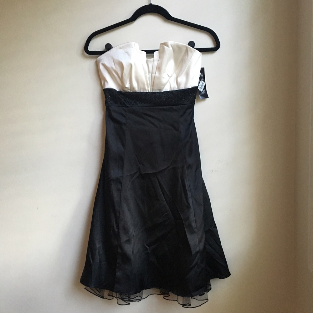 NWT Trixxi Strapless Black & White Dress