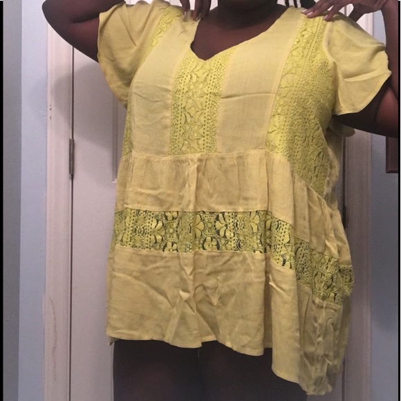 Lace Inset Tunic - Picture 4 of 4