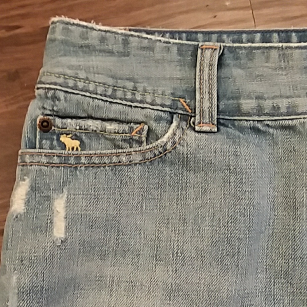 Abercrombie and Fitch Skirt - Picture 2 of 7
