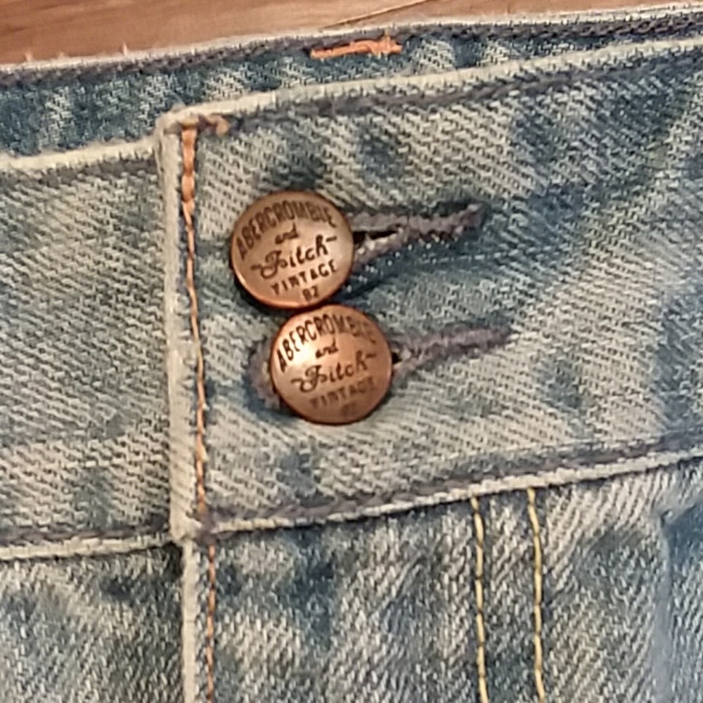 Abercrombie and Fitch Skirt - Picture 3 of 7