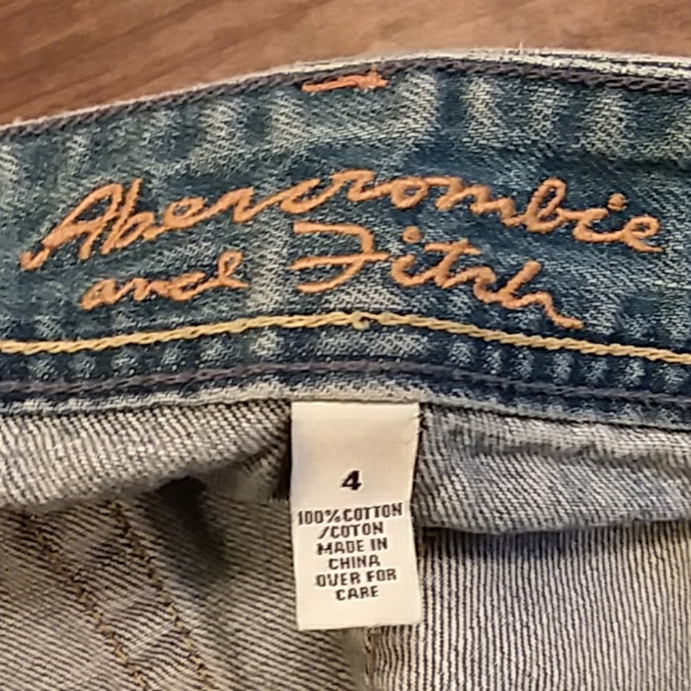 Abercrombie and Fitch Skirt - Picture 6 of 7