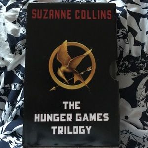 HUNGER GAMES TRILOGY BOOKS ❗️