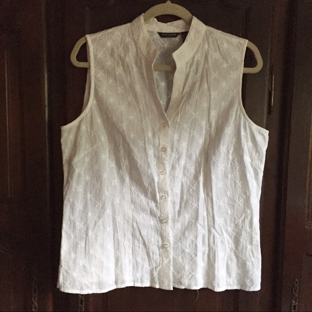 Sleeveless white blouse embroidered XL