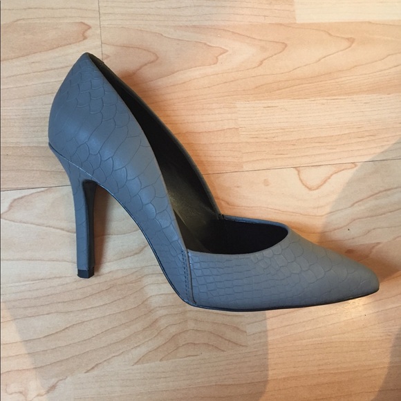 SOLD - Picture 4 of 5