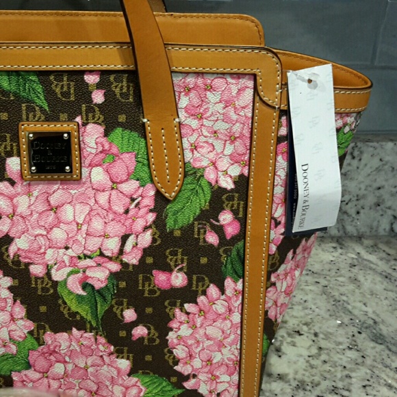 Hold d & B pink tote w/ added shoulder strap - Picture 2 of 5