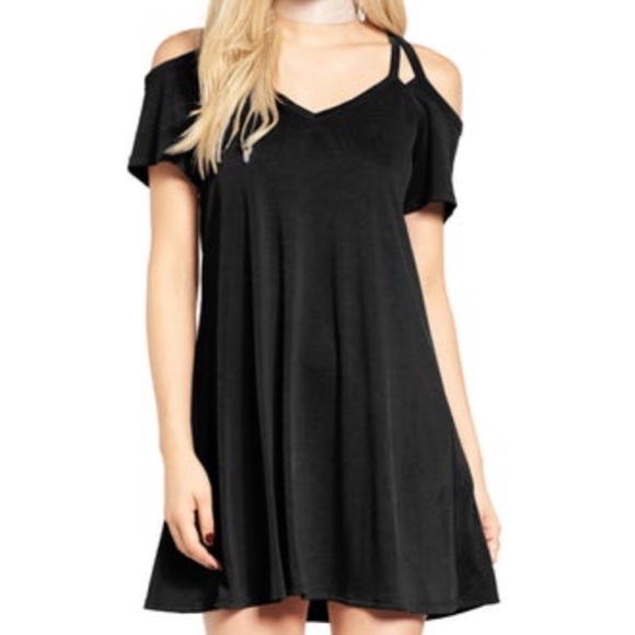 Socialite Dresses & Skirts - ❌SOLD❌NWT❣️SOCIALITE❣️SOFIA COLD SHOULDER DRESS❣️