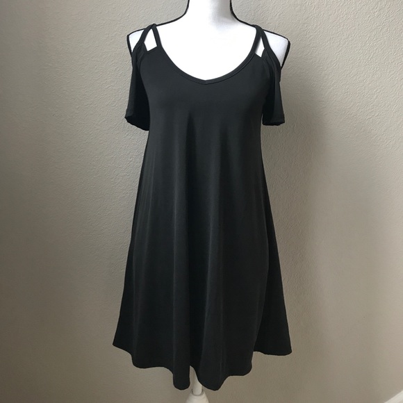 ❌SOLD❌NWT❣️SOCIALITE❣️SOFIA COLD SHOULDER DRESS❣️ - Picture 4 of 4