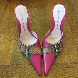 NWOT Chinese Laundry Mules