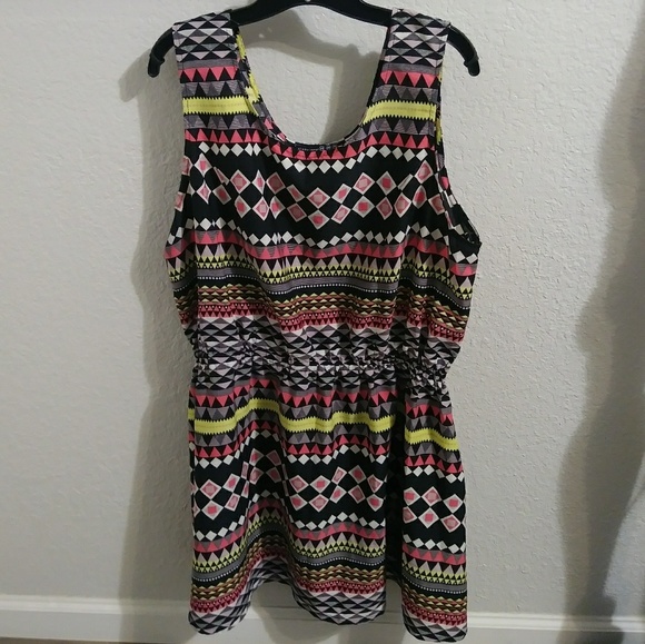 Dresses & Skirts - 6 for $26 - Print Dress with Back Cut-out