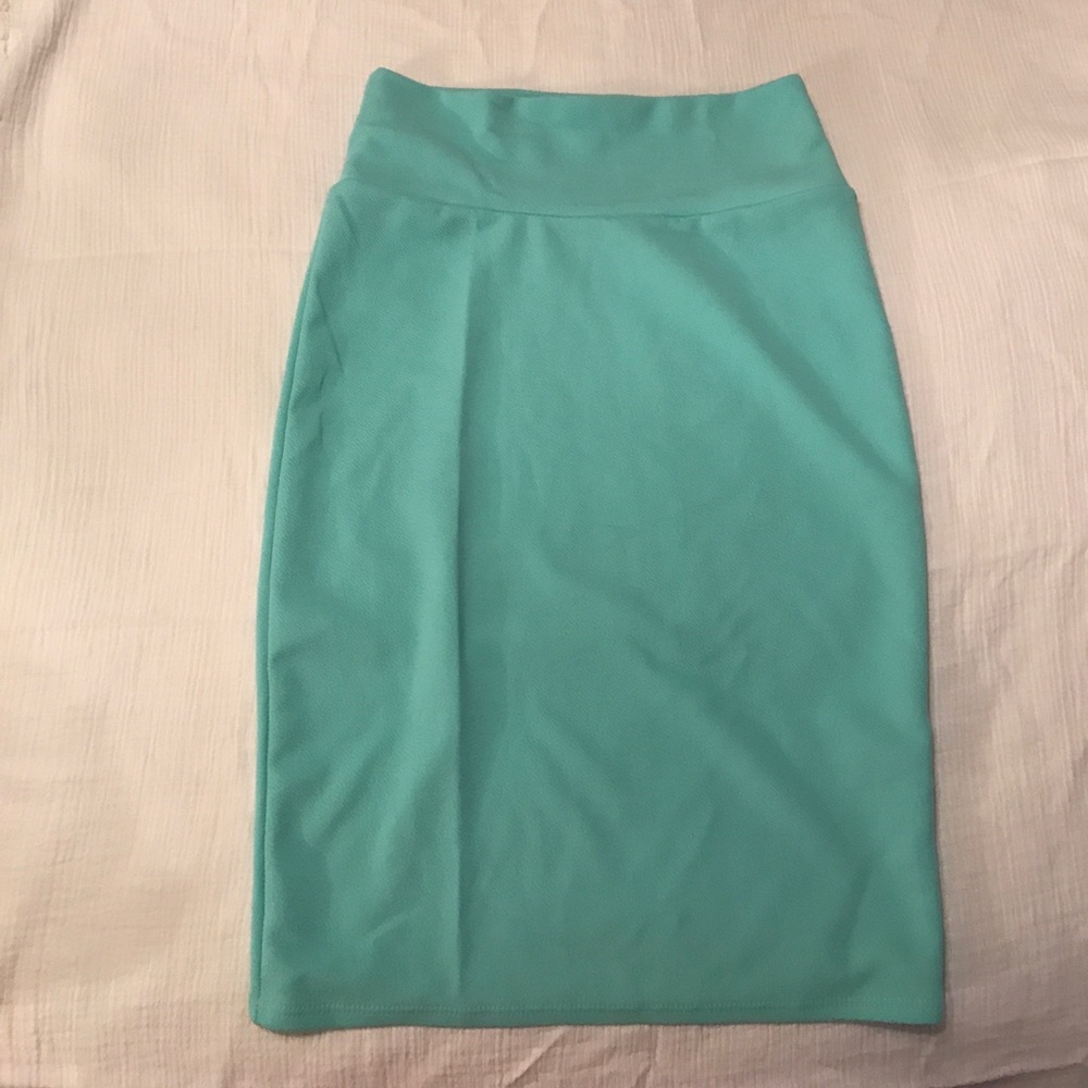 Lularoe "Cassie"