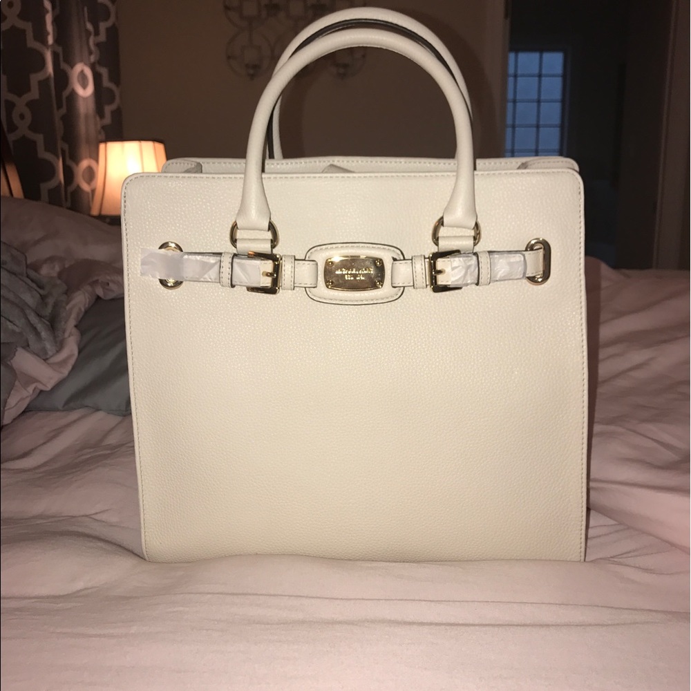 BNWT MK Large Hamilton in cream color .