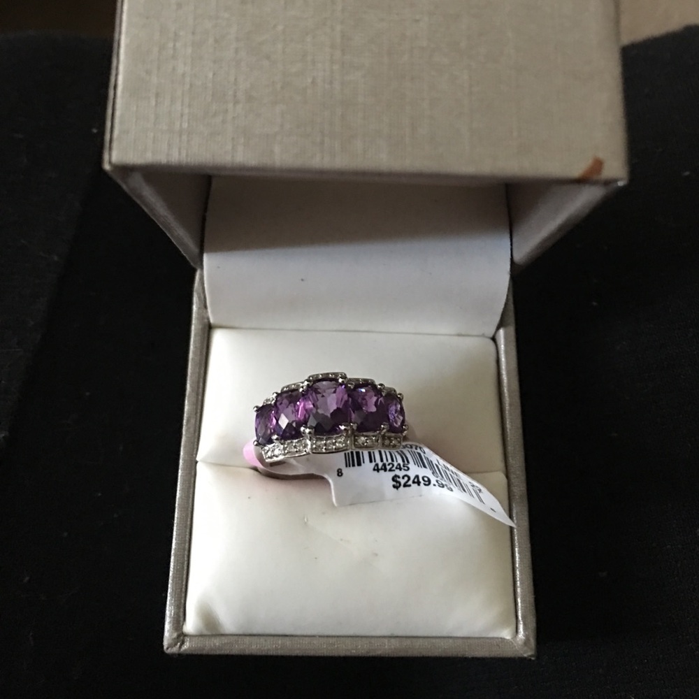 5 Stone Ring