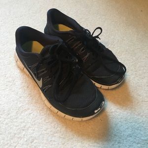 Women's Nike Free-Runs