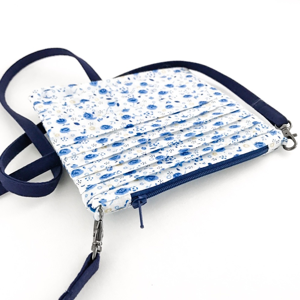 Mini Crossbody - Picture 6 of 8