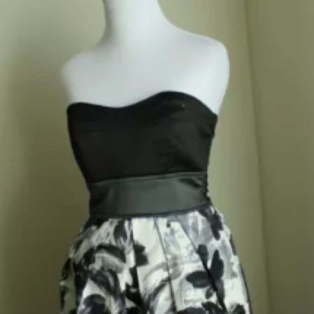 Ruby Rox Formal Dress Size 1 - Picture 3 of 4
