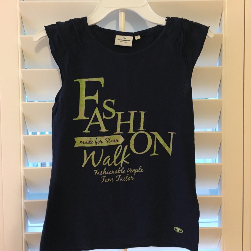 Girls t-shirt