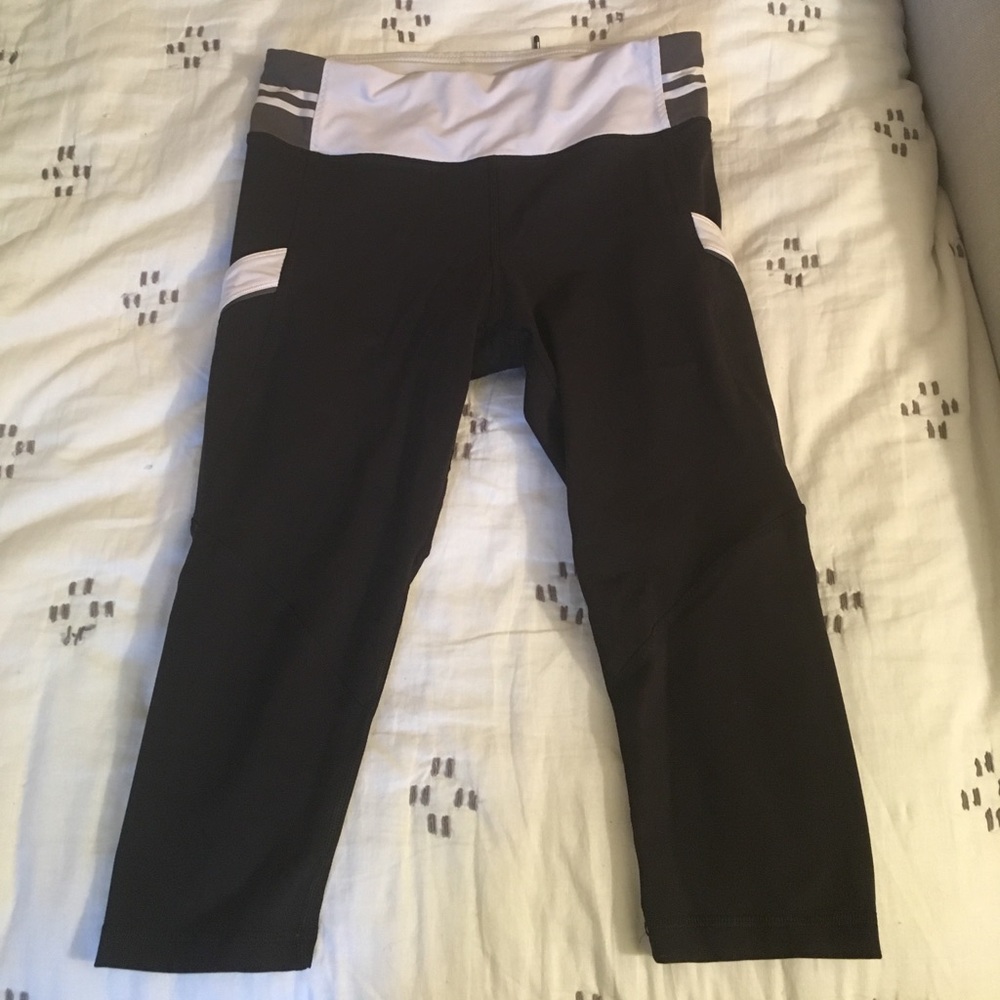 Cropped workout pants