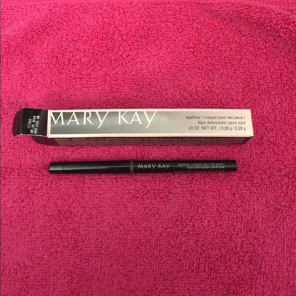 Deep brown eyeliner