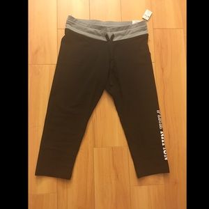 PINK NATION crop leggings
