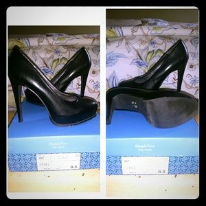 Vera Wang Women's Pumps