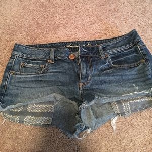 american eagle short shorts.