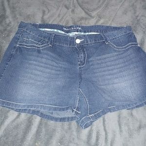 Maurice shorts