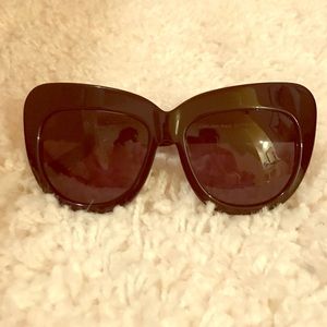 House of Harlow sunglasses