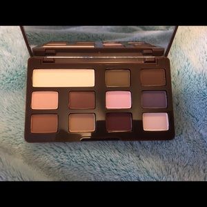 Too Faced Matte Chocolate Chip