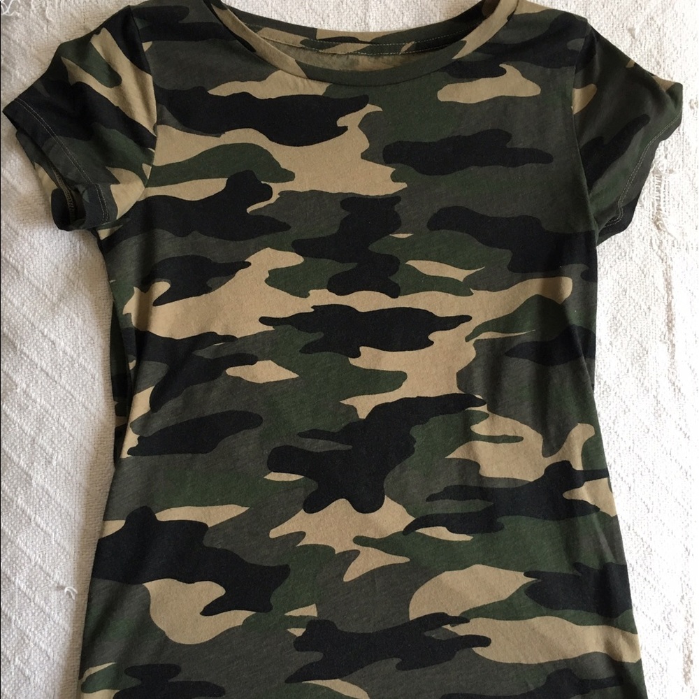 JCrew signature tshirt.