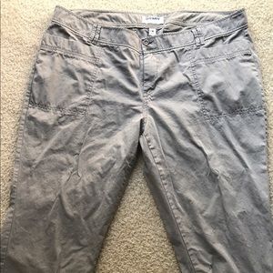 Old Navy gray khaki capris