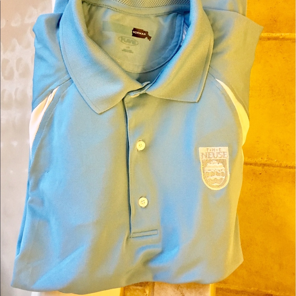 Men's Greg Norman Golf shirt, size Large