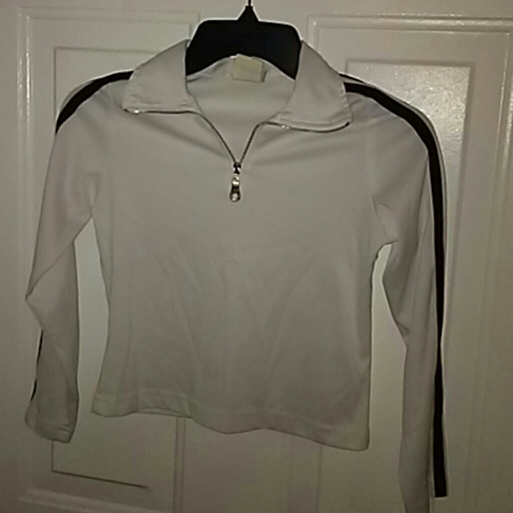 Size medium black and white shirt
