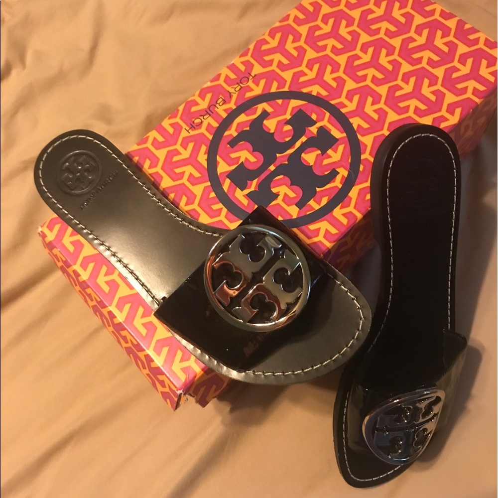 Tory burch sandals