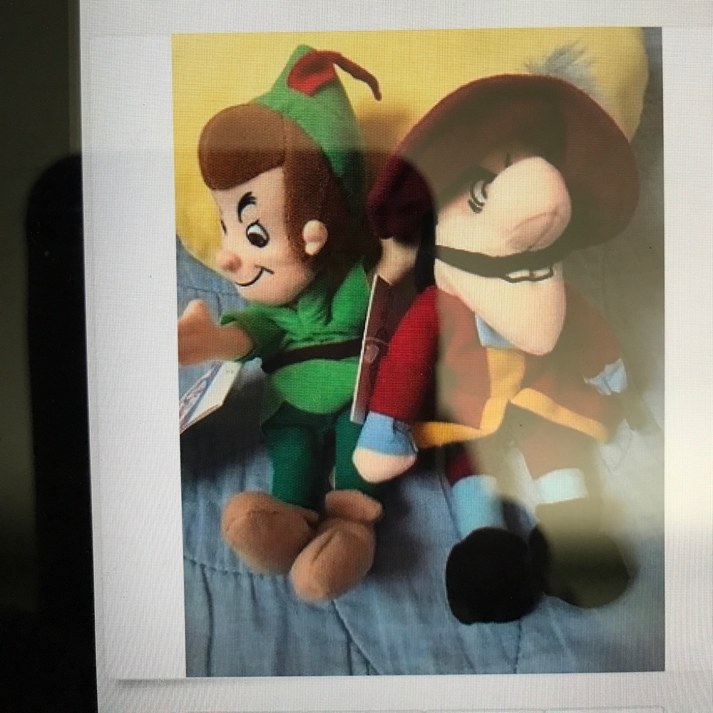 Disney Captain Hook and Peter Pan
