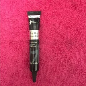 Bye bye under eye concealer