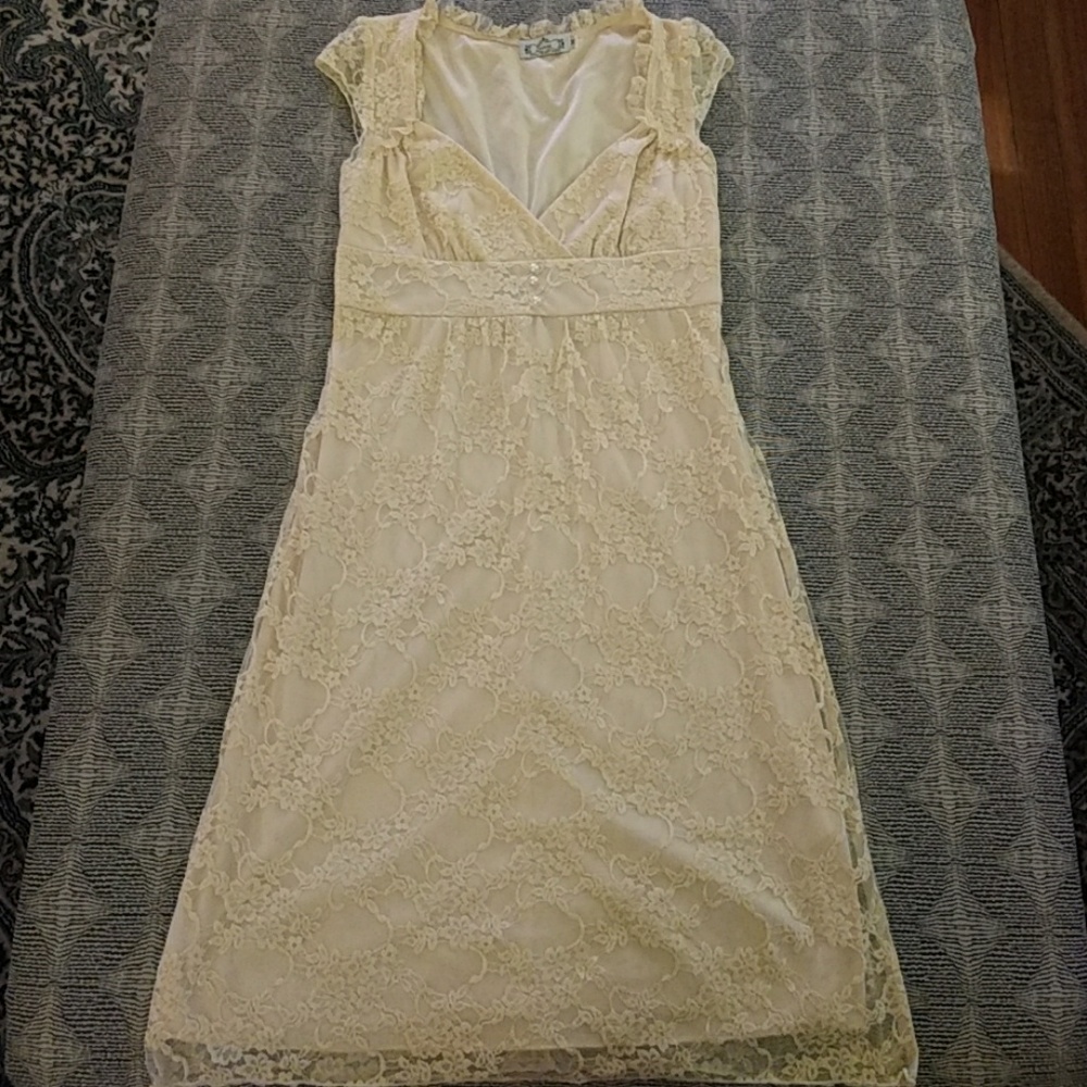Lace Dress 🎉3 FOR $10🎉