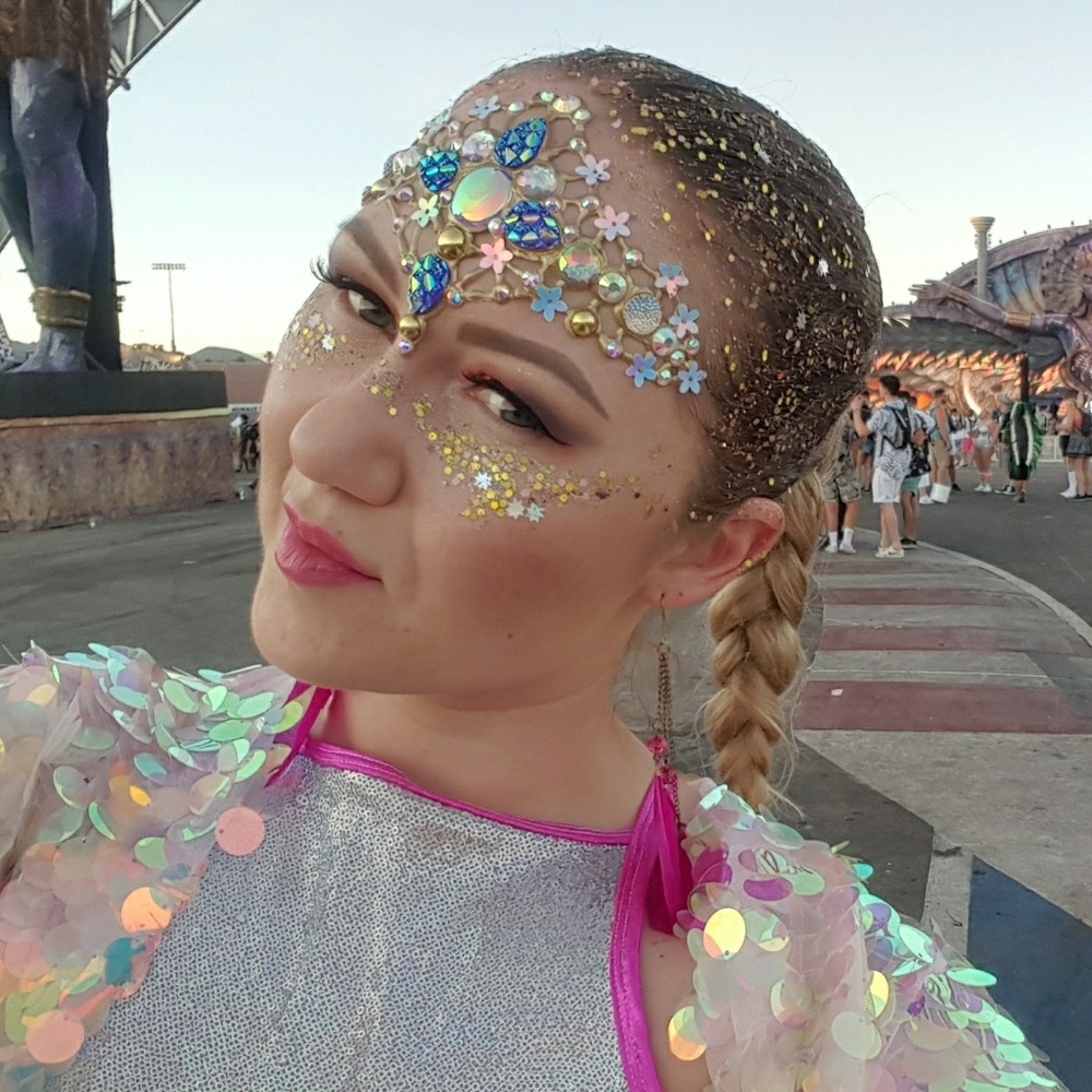 Meet your Posher, Alena