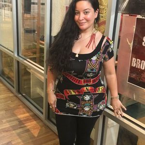 Meet your Posher, Dana