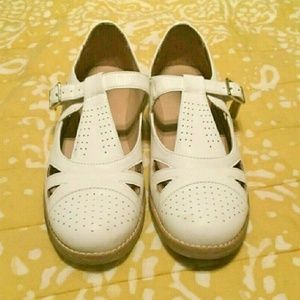Soda Baby Doll, T-strap Cream Shoes