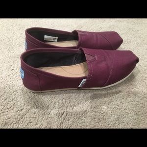 Toms