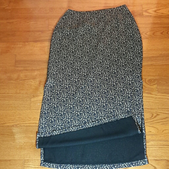 Skirt by Geoffrey Beene - Picture 4 of 5