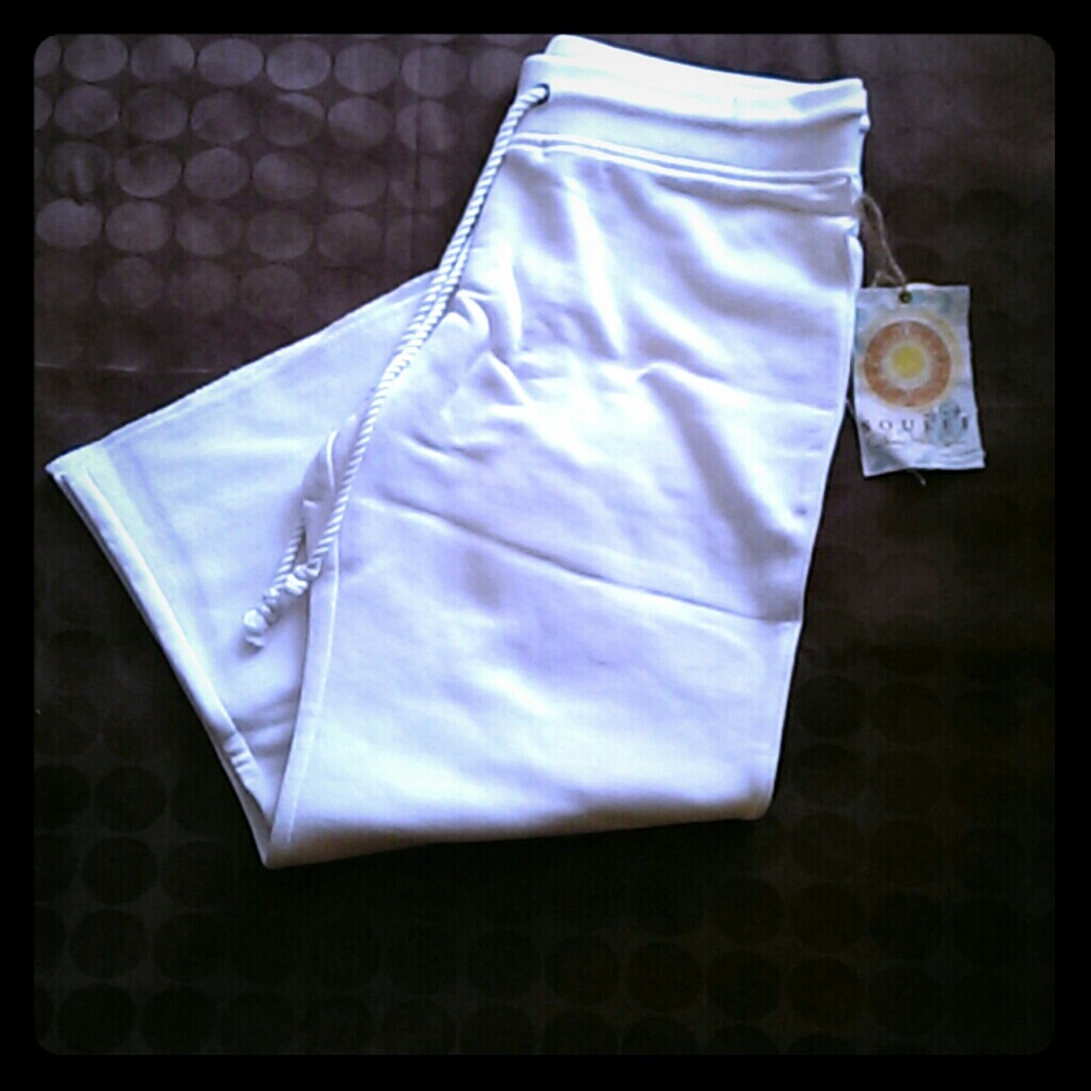 3/4 length  drawstring bottoms