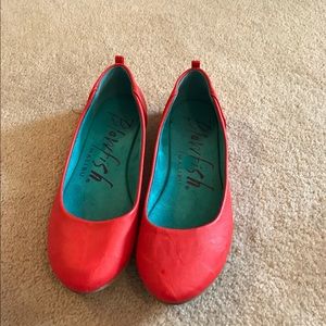 Blowfish Flats in Orangey Red Size 7.5