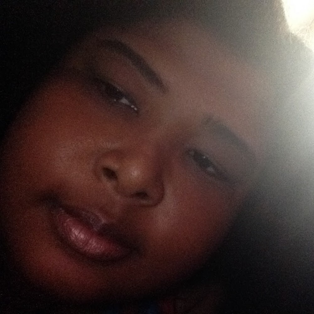 Meet your Posher, Lewisa