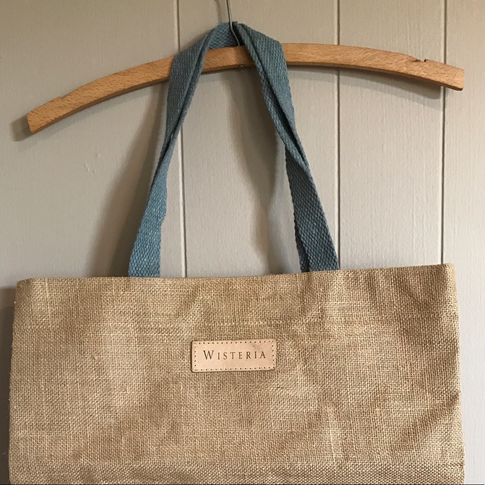 ✨HP✨Wisteria tote bag