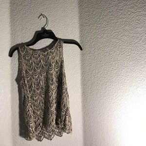 Zip up back, lace, black and cream sleeveless top