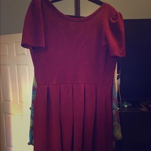 LuLaRoe Amelia, Maroon Size Small