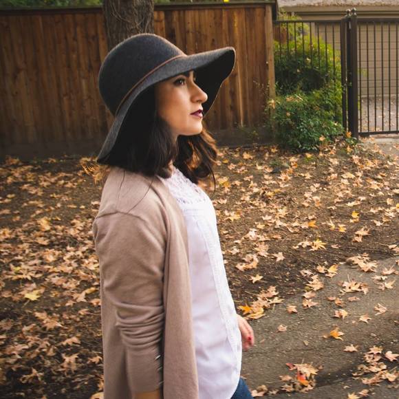 Meet your Posher, Victoria - Picture 2 of 3